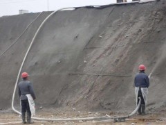 挂网喷浆锚固在现场施工中的技术要求有哪些？