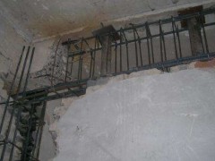 托梁拔柱加固法在建筑加固改造中的应用与施工技巧