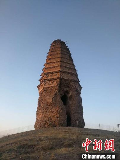 图为辽代白塔。内蒙古文物局供图