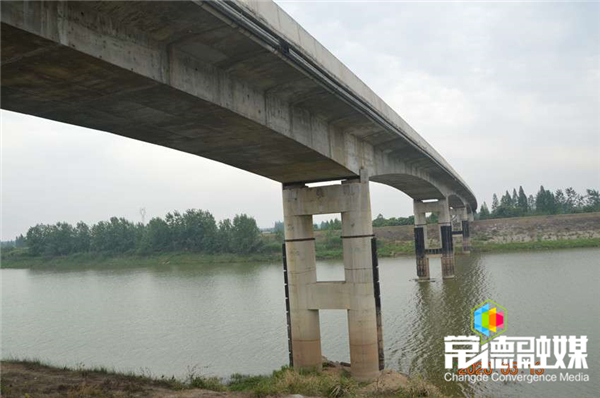 S306线安乡陆家渡大桥。