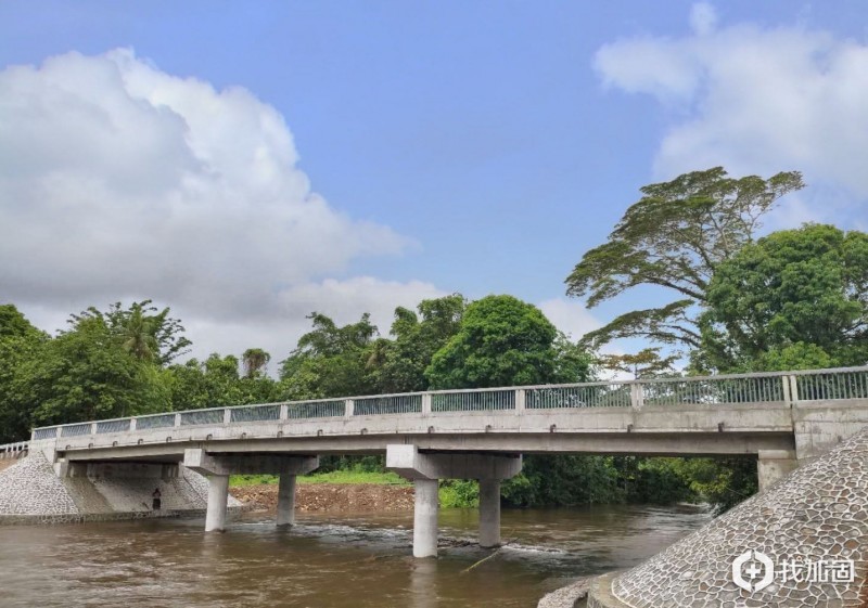 重建后的卡玛桥