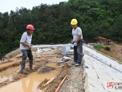 浙江省杭州市临安：加固水库 迎接汛期