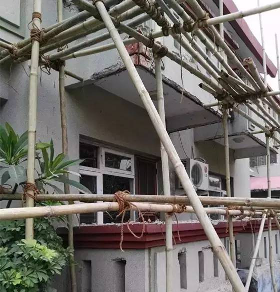 阳台加固施工