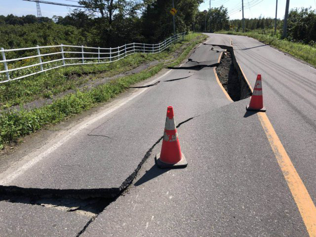 道路裂缝修补